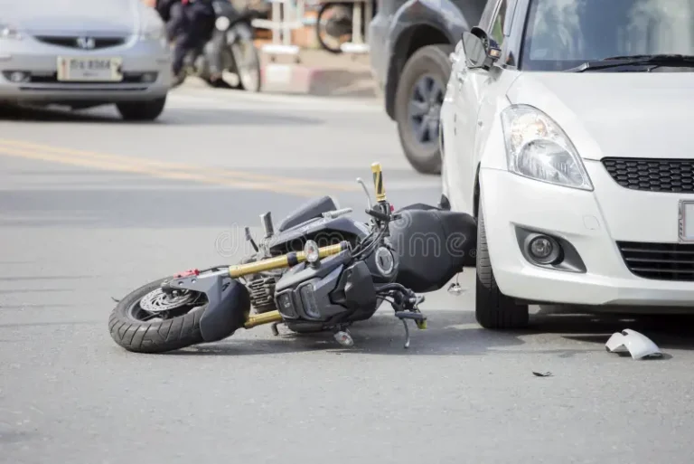 motorcycle-accident-car-176370536